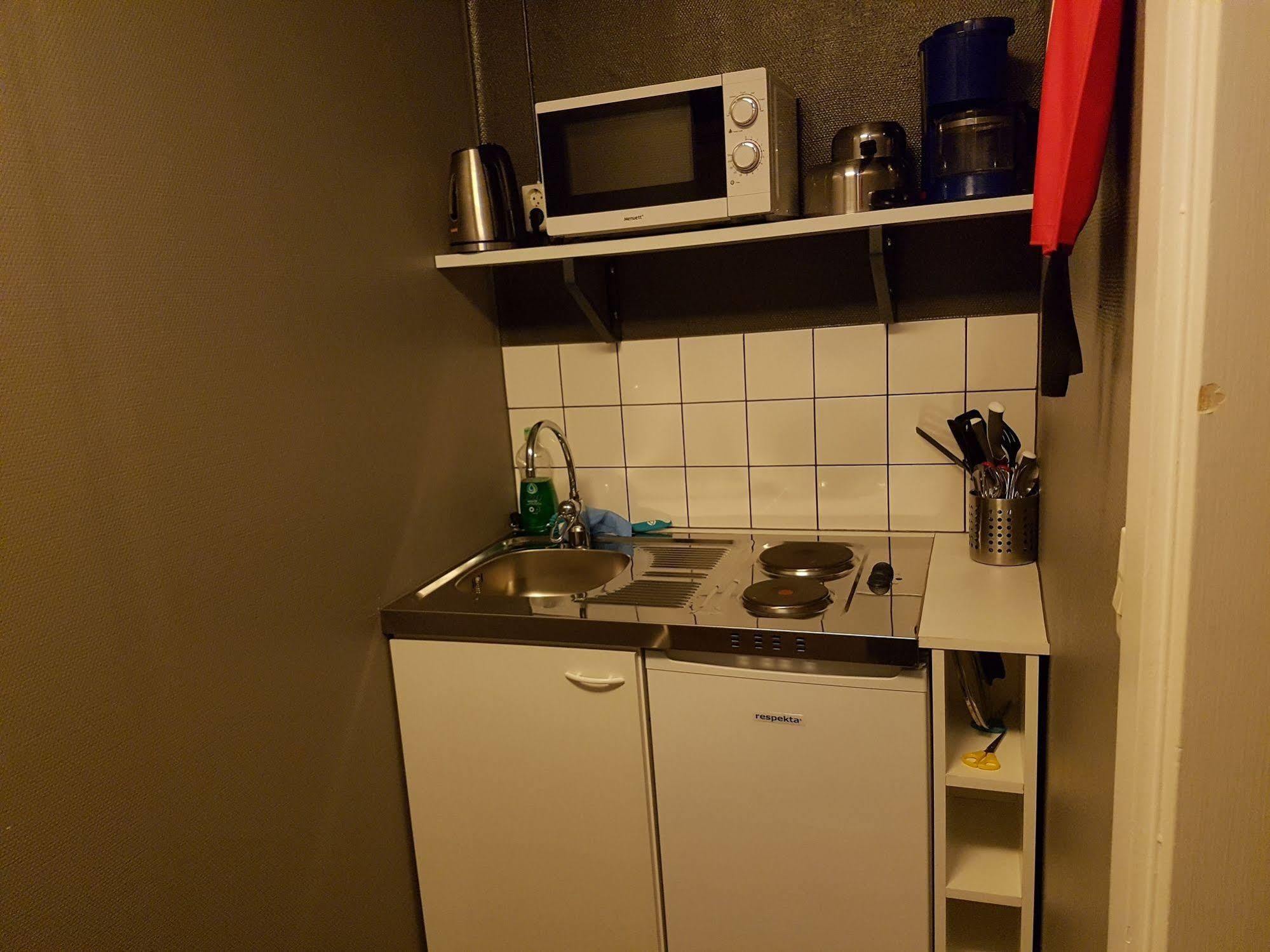 游客熊酒店 厄斯特松德 外观 照片